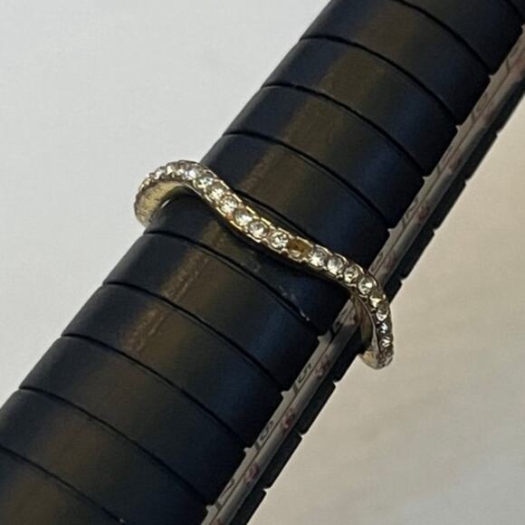 Ring - size 7 - Picture 3 of 6